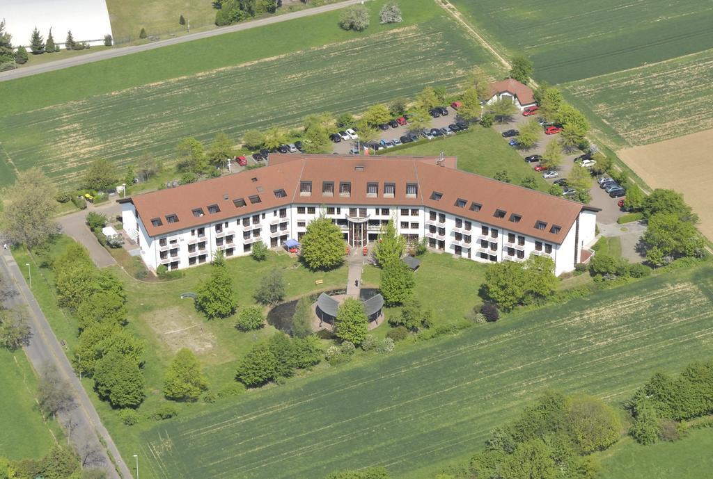 Tagungs- Und Bildungszentrum Steinbach/Taunus Steinbach im Taunus Ngoại thất bức ảnh