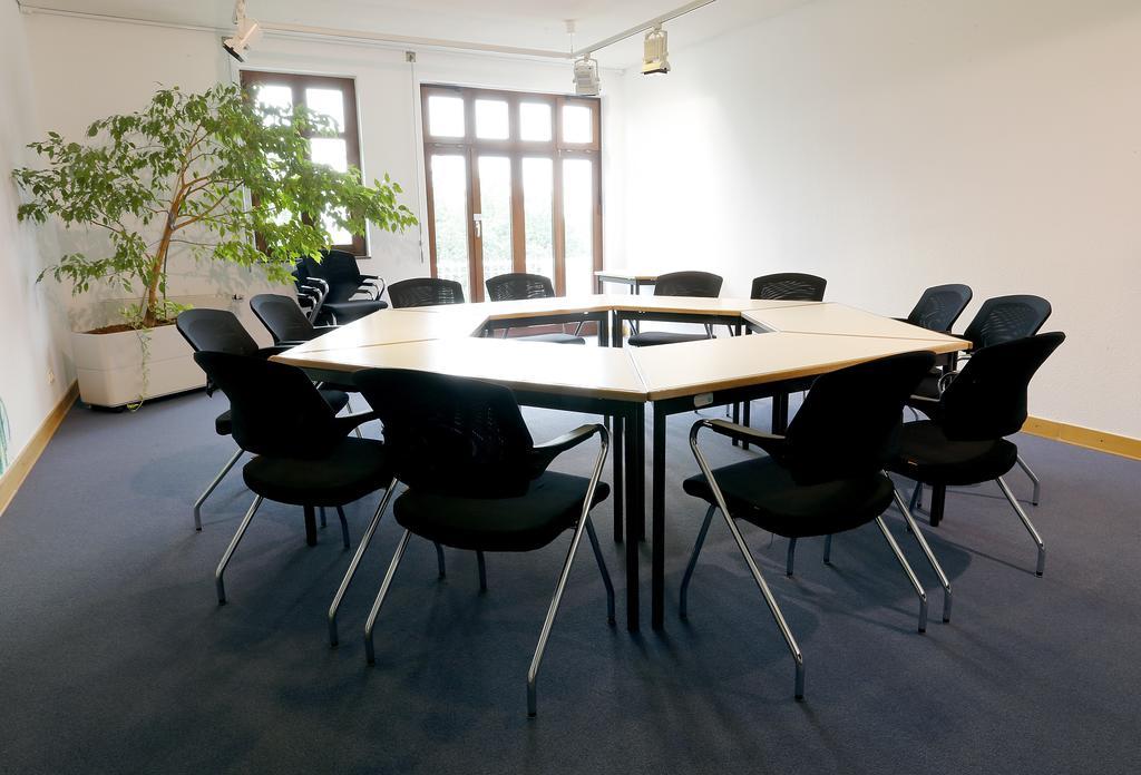 Tagungs- Und Bildungszentrum Steinbach/Taunus Steinbach im Taunus Ngoại thất bức ảnh